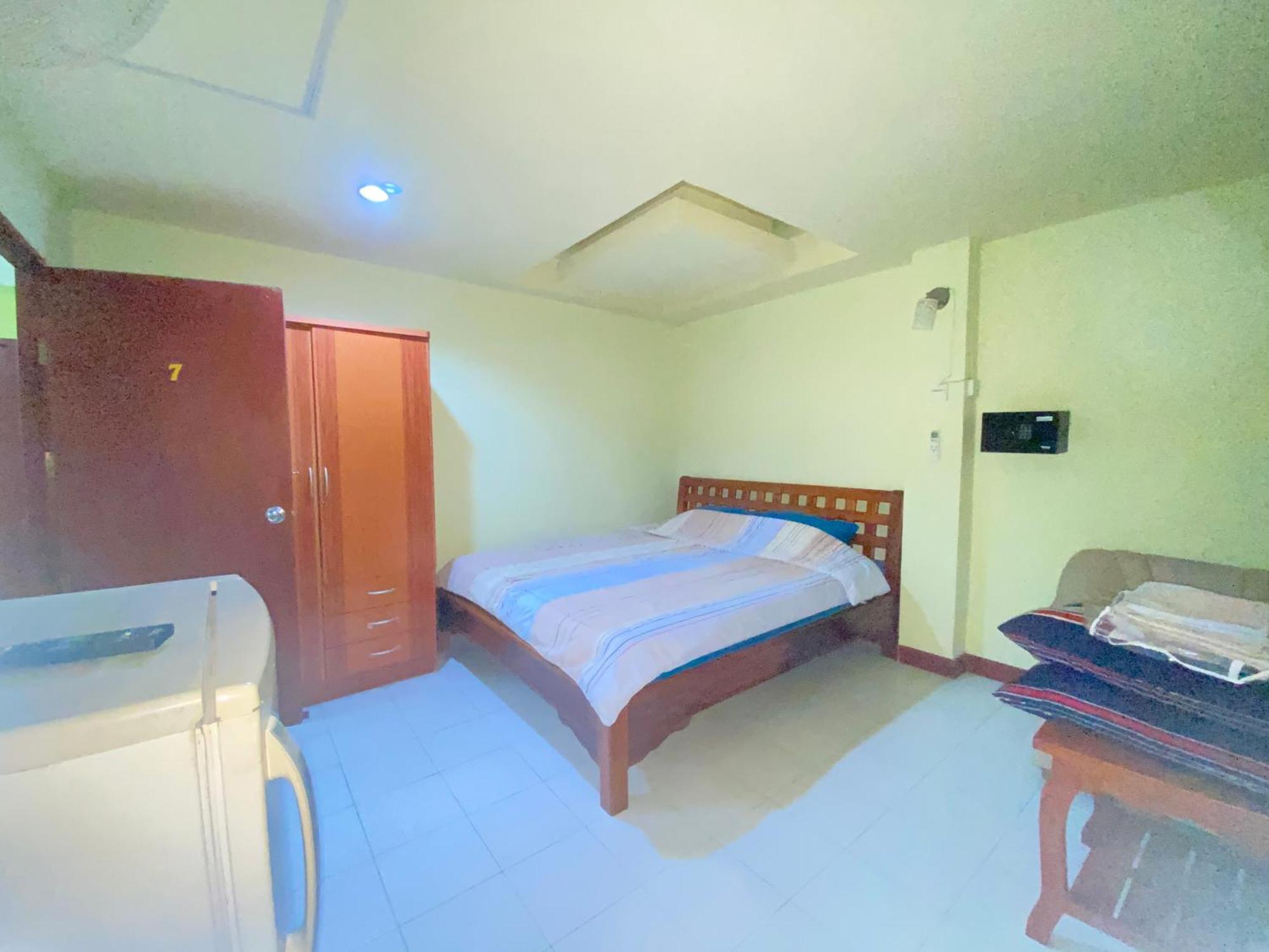 Bambus Motel Pantai Jomtien Bagian luar foto