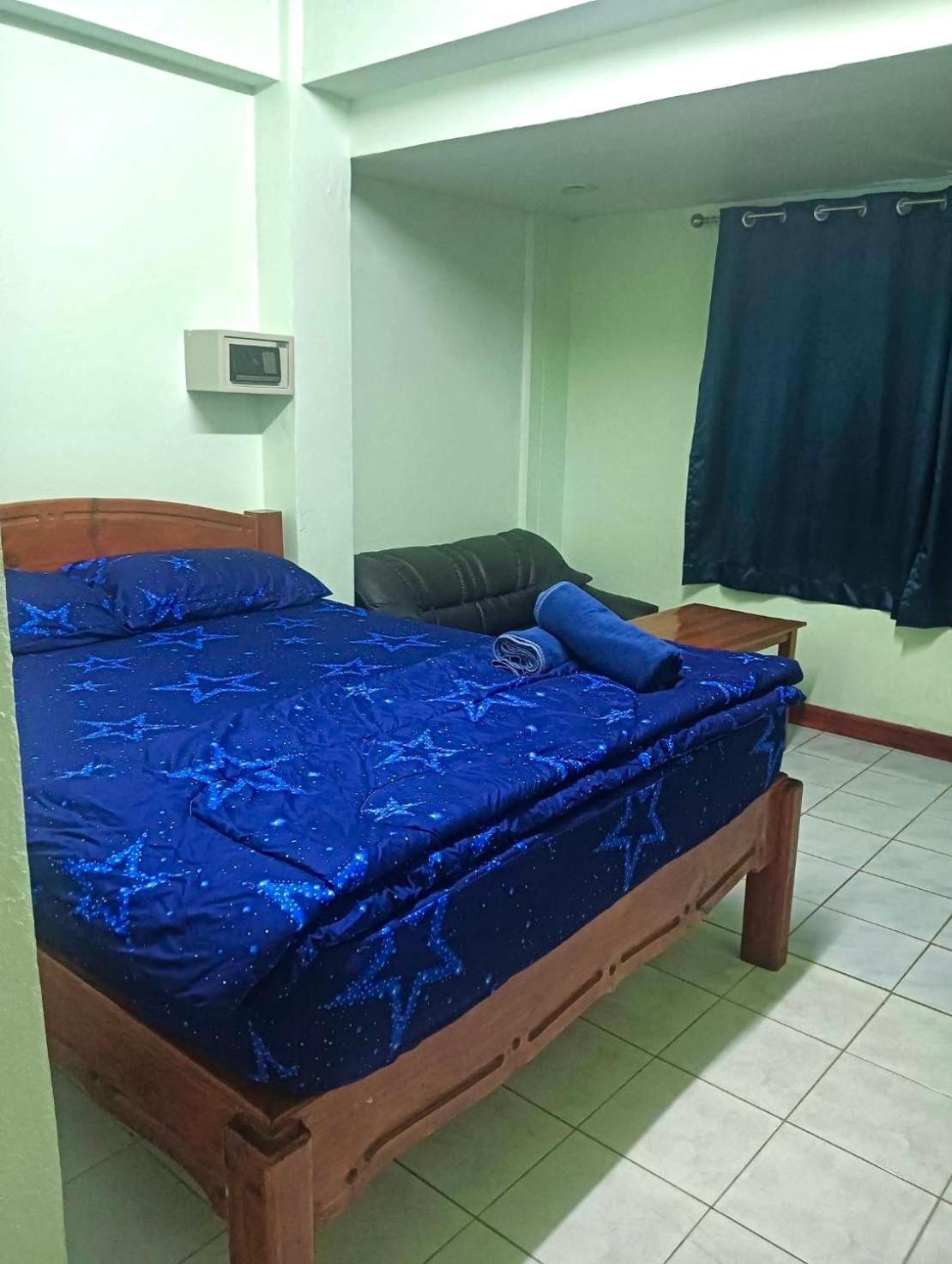 Bambus Motel Pantai Jomtien Bagian luar foto